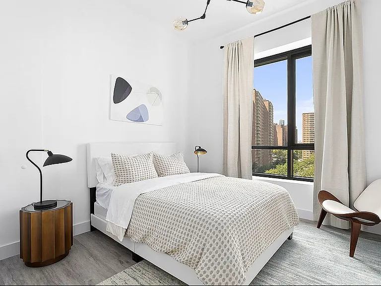 221 Sea Breeze Ave #10B — Photo 6