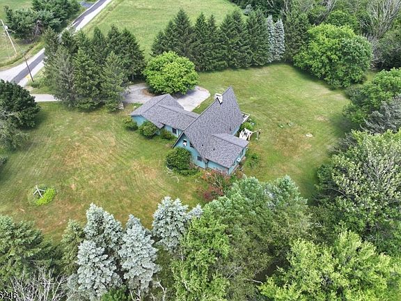 5th image of 156 Lott Rd