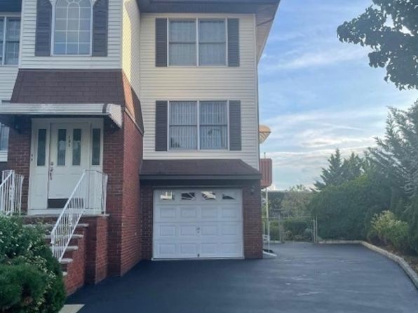 195 Arlington Ave #1