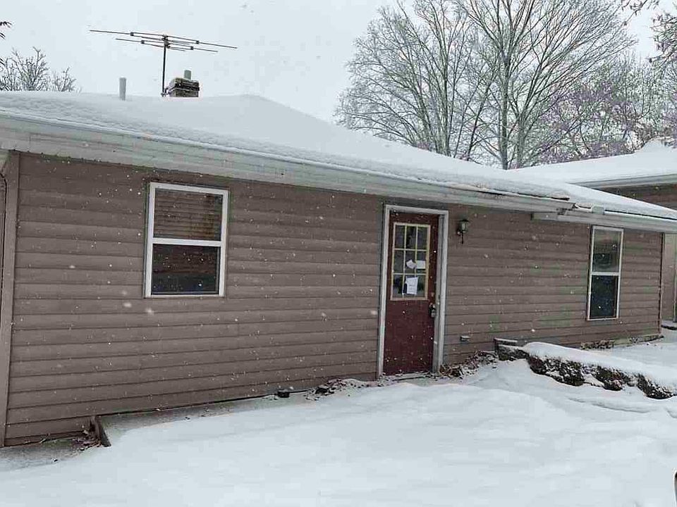 1st image of 3000 Devon Ln