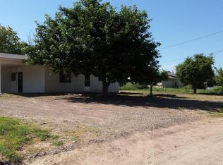 9 Allen Dr, Los Lunas, NM 87031
