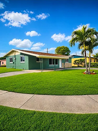 2350 NW 12th Ct Photo 1