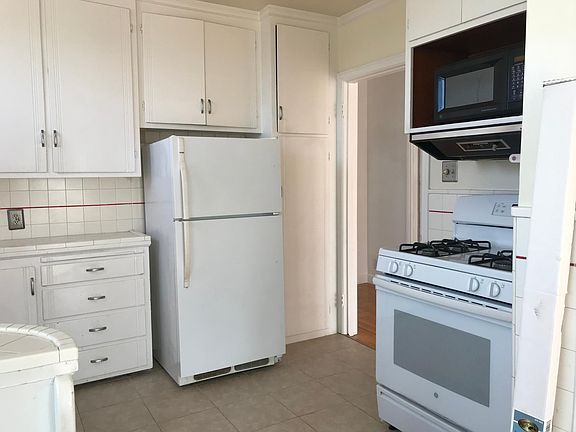 4th image of 6947 Geary Blvd
