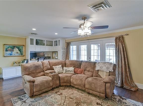 5th image of 309 Monticello Dr