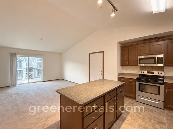 Oly-Evergreen Landing Apartments, 1415 Evergreen Park Dr SW #1421301, Olympia, WA 98502