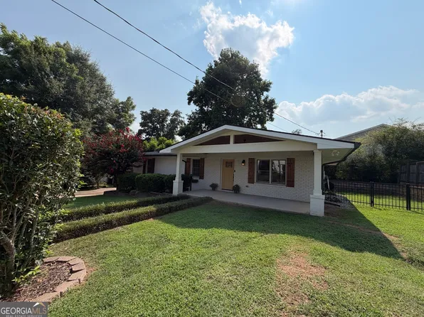 1 Alpine Dr, Newnan, GA 30263