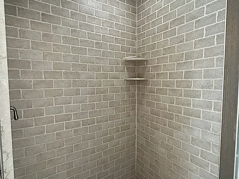 32 S Madison Ave — Photo 20