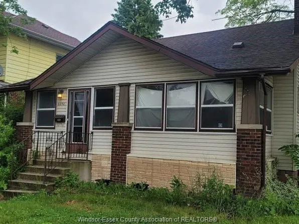2292 Dougall Ave, Windsor, ON N8X 1S8
