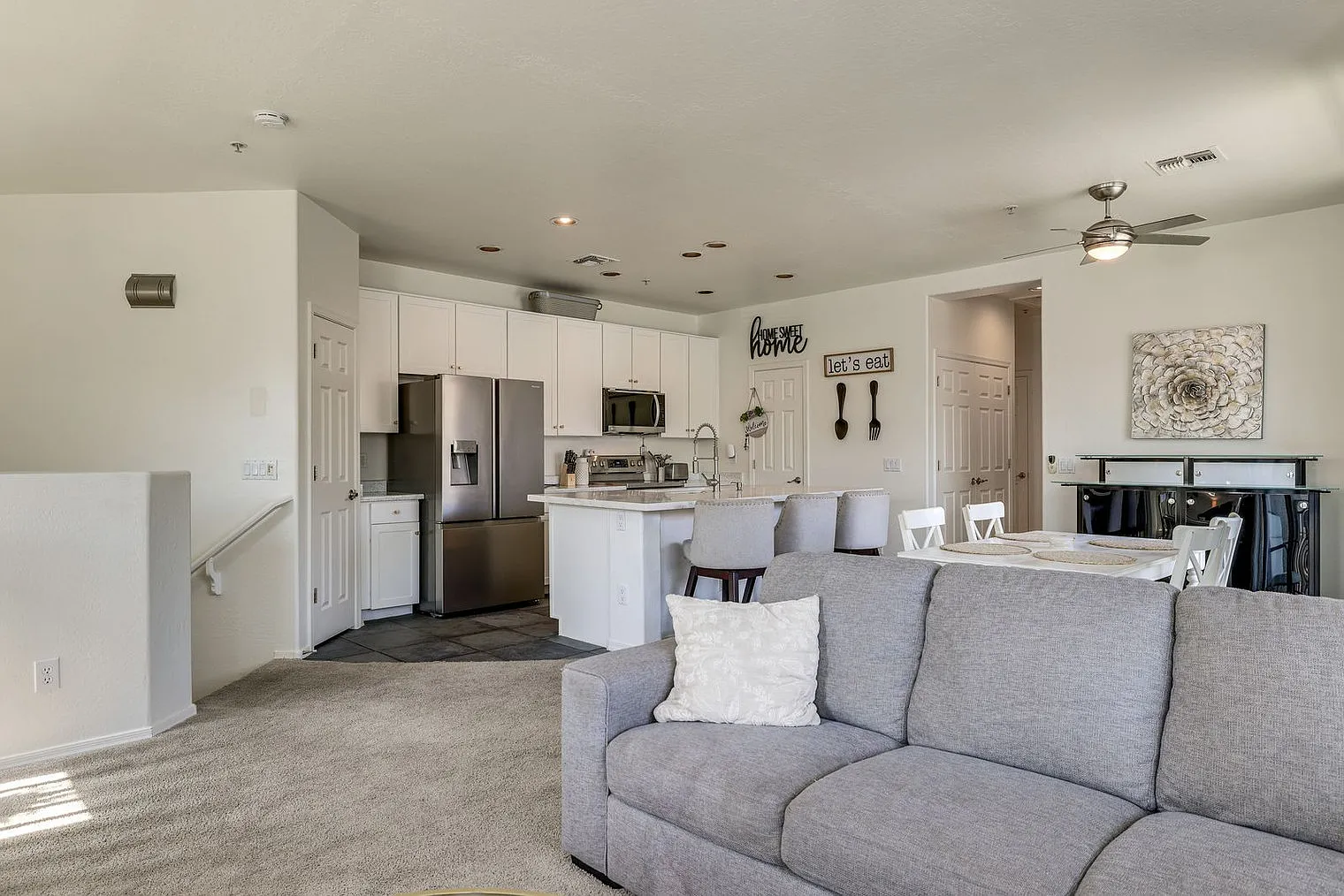 2 bed, 2.0 bath, 1194 sqft, $2,645 — Photo 1