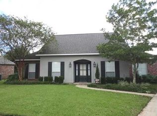 18932 Chablis Ct, Baton Rouge, LA 70817