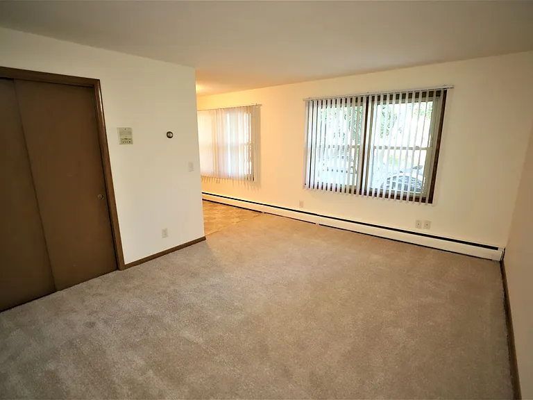 6630 Queen Ave S — Photo 5