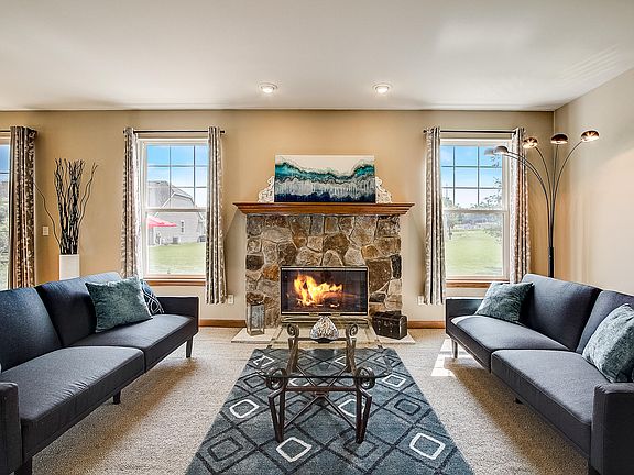 3rd image of 223 Dairy Ave