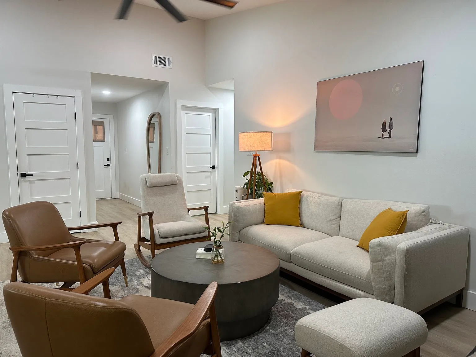 4 bed, 1761 sqft, $3,800 — Photo 3