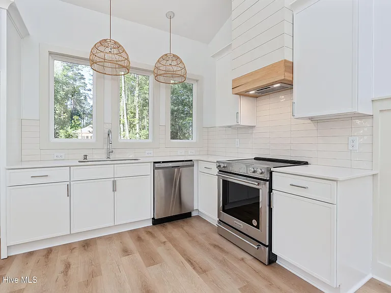 1106 Tree Canopy Way #A — Photo 6