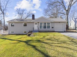 81 Valley Rd, East Greenwich, RI 02818