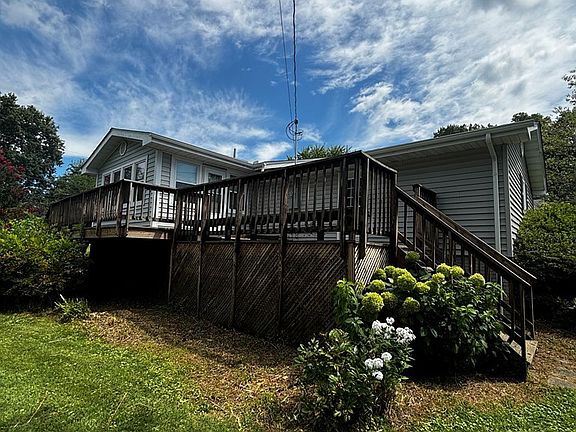 4th image of 8609 Avalon Dr