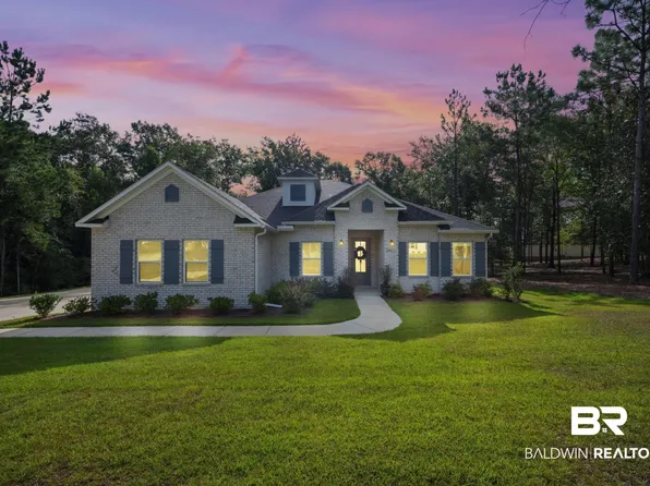 2104 Cate Ct, Bay Minette, AL 36507