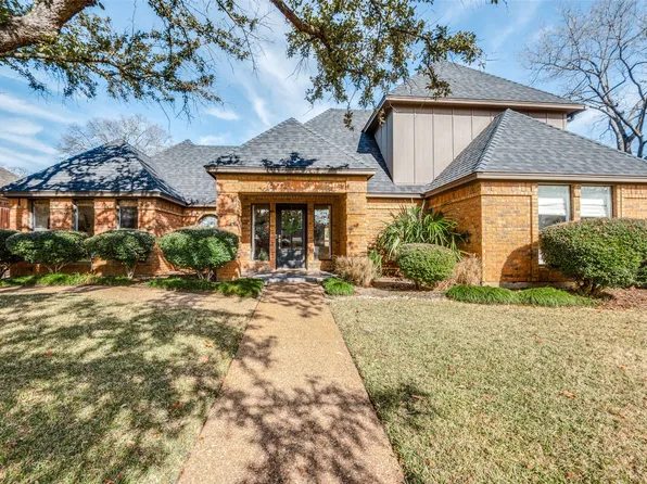 2934 Woodland Hills Dr, Grapevine, TX 76051