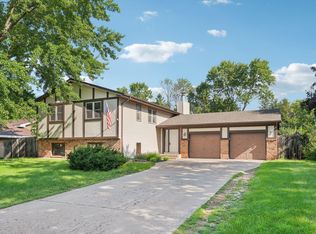 441 105th Ave NW, Coon Rapids, MN 55448