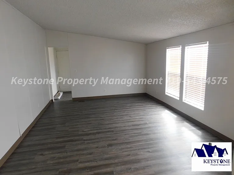 710 S Walton Dr — Photo 8