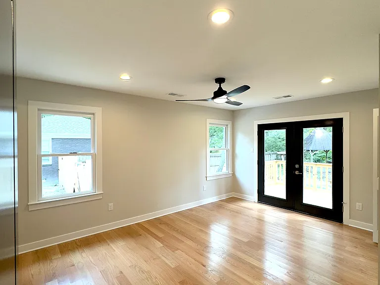 4342 Hilldale Ave — Photo 5
