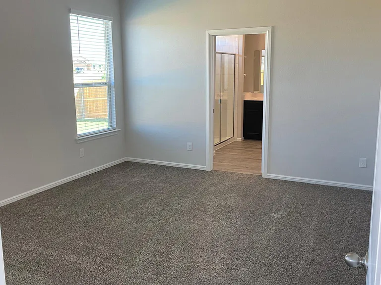 9320 Red Brush Trl — Photo 8