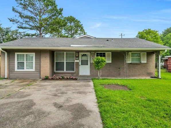 6218 Brunswick Ct, New Orleans, LA 70131