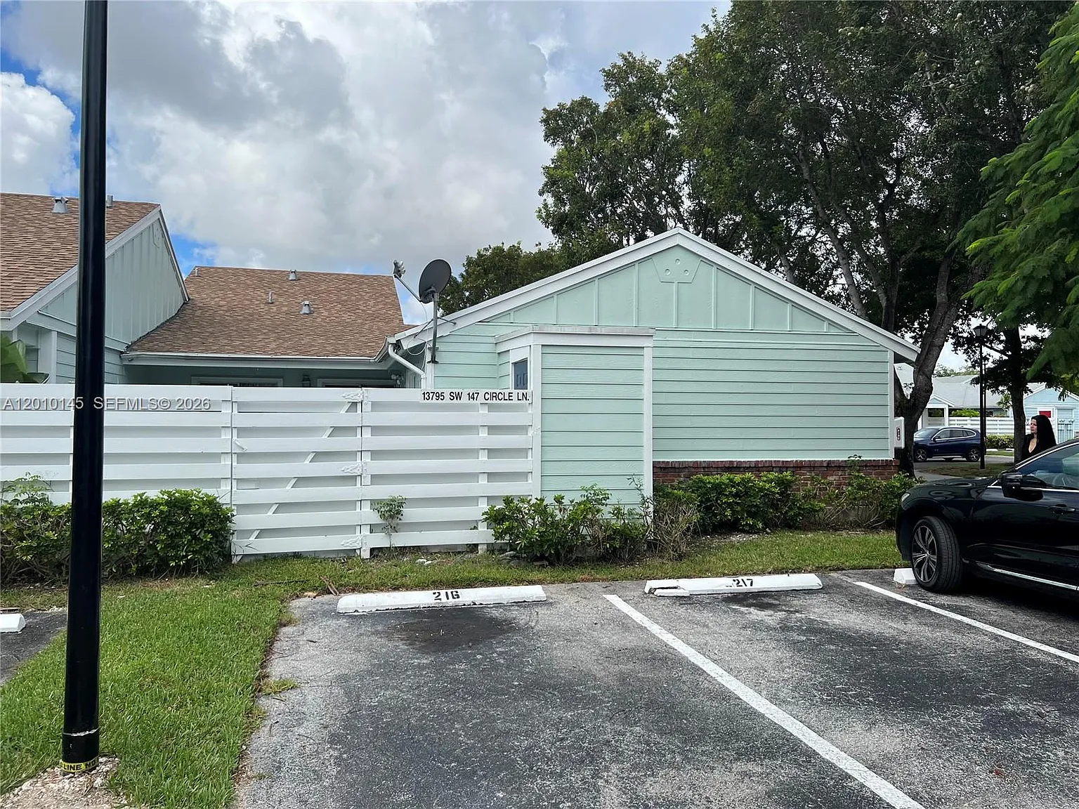 Vilg Homes Country Walk C — Photo 1