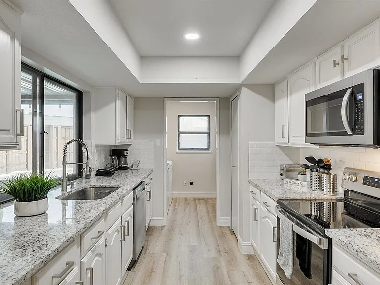 11622 Cotillion Dr — Photo 15