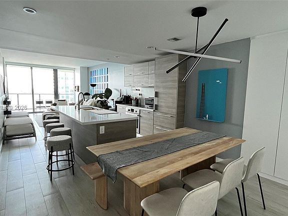 3rd image of 650 NE 32nd St #2003