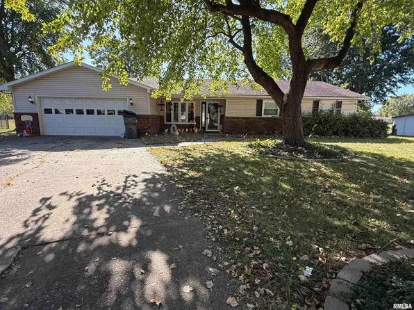 1012 Kimberly Ct, Marion, IL 62959