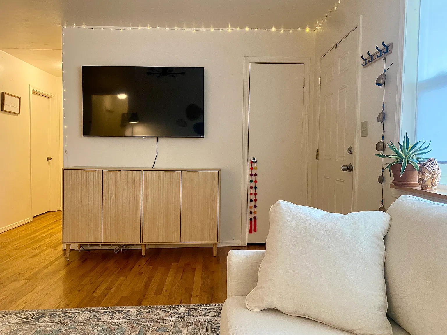 3 bed, 1286 sqft, $2,900 — Photo 2
