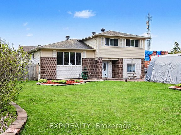 2nd image of 3836 Leitrim Rd