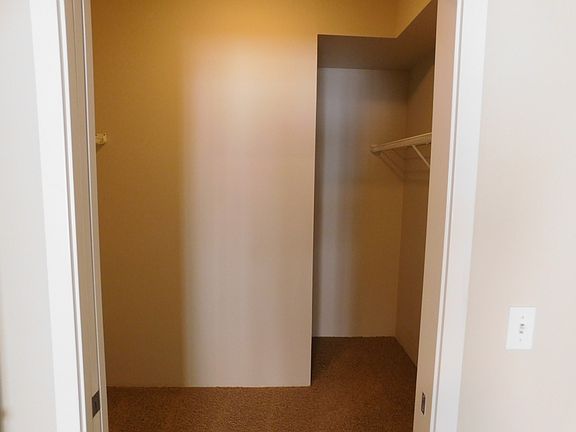 Walk in Closet