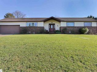 303 Palmetto Dr, Greer, SC 29651