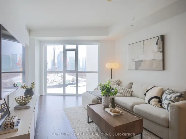 30 Ordnance St #610, Toronto, ON M6K 1A2