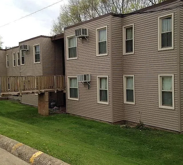 405 N Davis St #16 — Photo 2