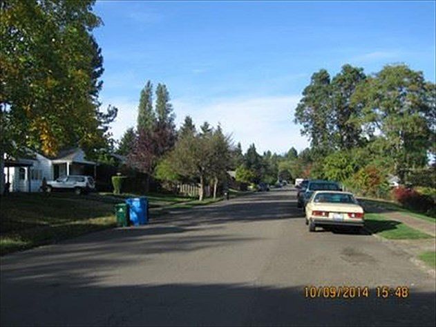 2nd image of 16039 9th Ave NE