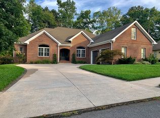9321 Crystal Brook Dr, Apison, TN 37302