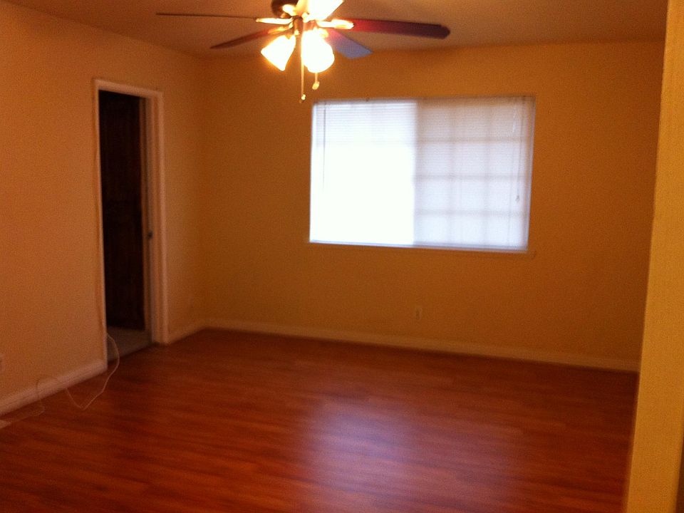 1st image of 536 N Lincoln Ave #536