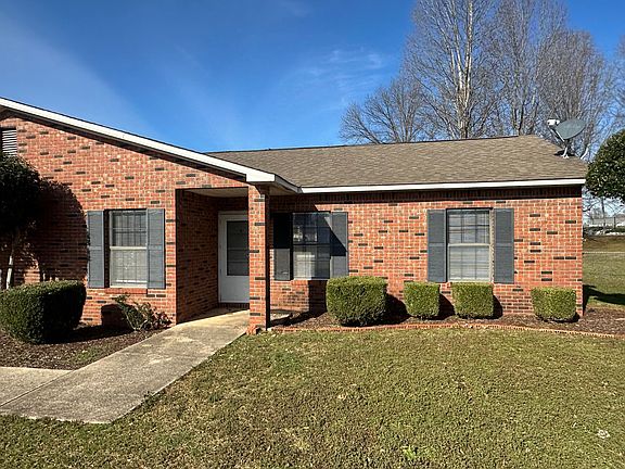 4th image of 200 Prince Dr #4