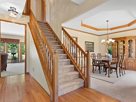 2nd image of 4845 Saint Andrews Cir