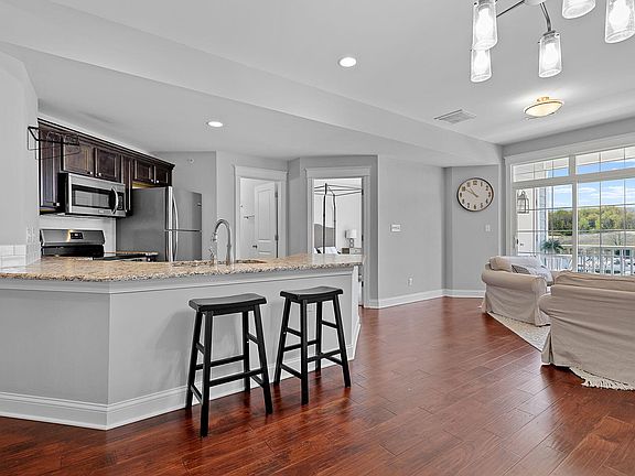 4th image of 6009 S Dune Harbor Dr APT 203