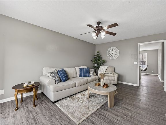 5th image of 2758 N Whitfield Rd