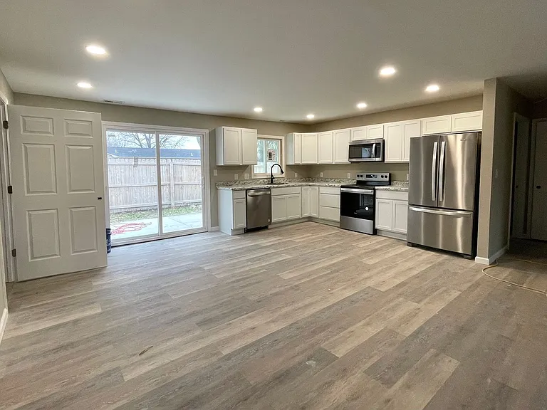 431 Harris St — Photo 10