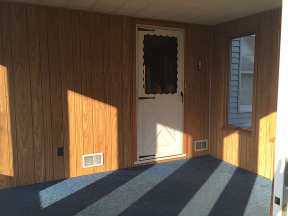 enclosed sun porch