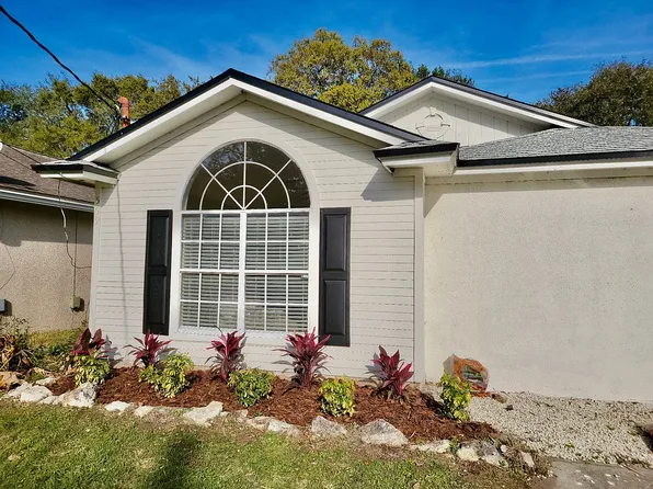 569 Camelia St, Atlantic Beach, FL 32233
