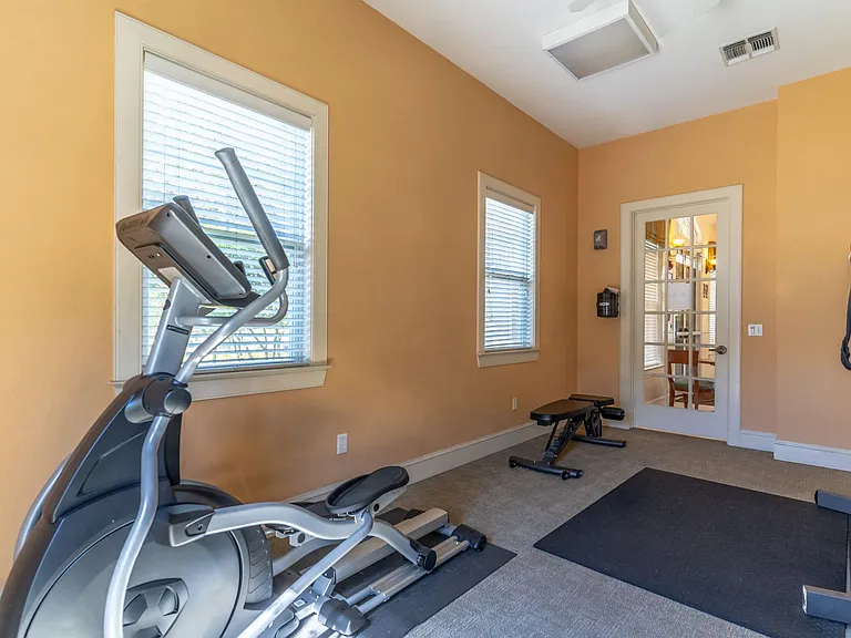 Marbella Pointe and Marbella Cove — Photo 10