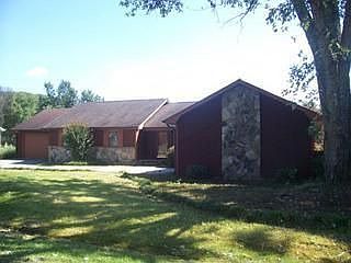1st image of 904 Josephine Dr