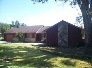 904 Josephine Dr, Tunnel Hill, GA 30755